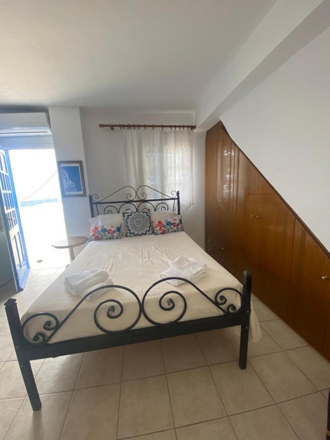 Aeolos Apartments อาโกรตีรี ภายนอก รูปภาพ