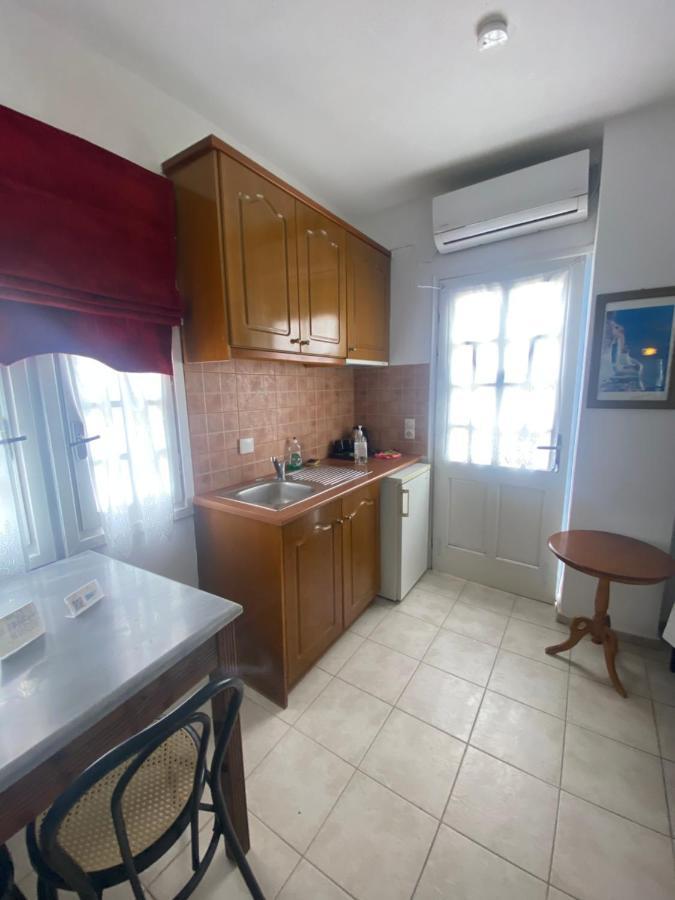 Aeolos Apartments อาโกรตีรี ภายนอก รูปภาพ