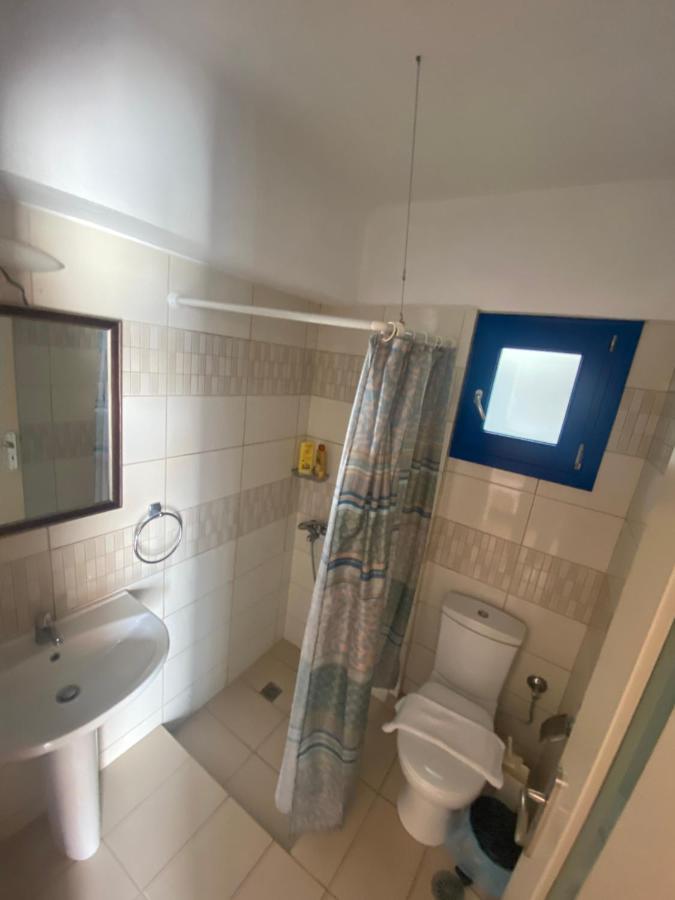 Aeolos Apartments อาโกรตีรี ภายนอก รูปภาพ